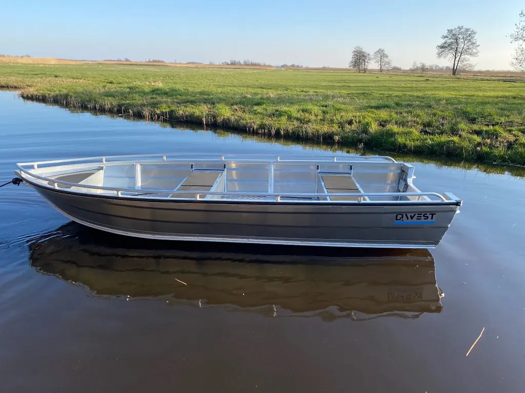 Aluminium_boot_V-bodem__QWEST_Marine_B420-60.webp